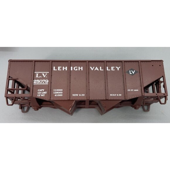 Stewart HO Lehigh Valley 25079 Fishbelly 55 Ton 6 Panel 2 Bay Hopper Train Car - Picture 2 of 12